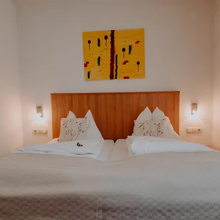 Kitz Hotel 3*