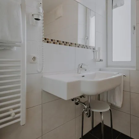 Kitz Hotel
