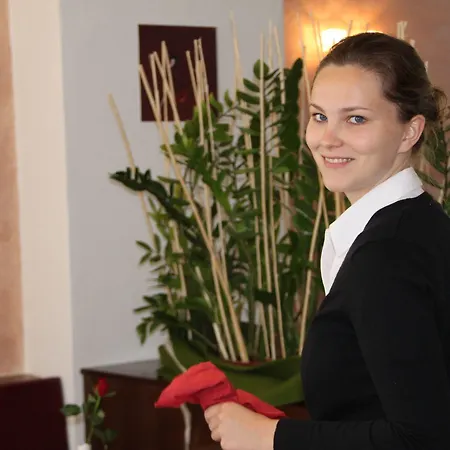 Kitz - Inkl Gratis Grossglockner Maut Und National Park Sommerkarte Hotell 3*